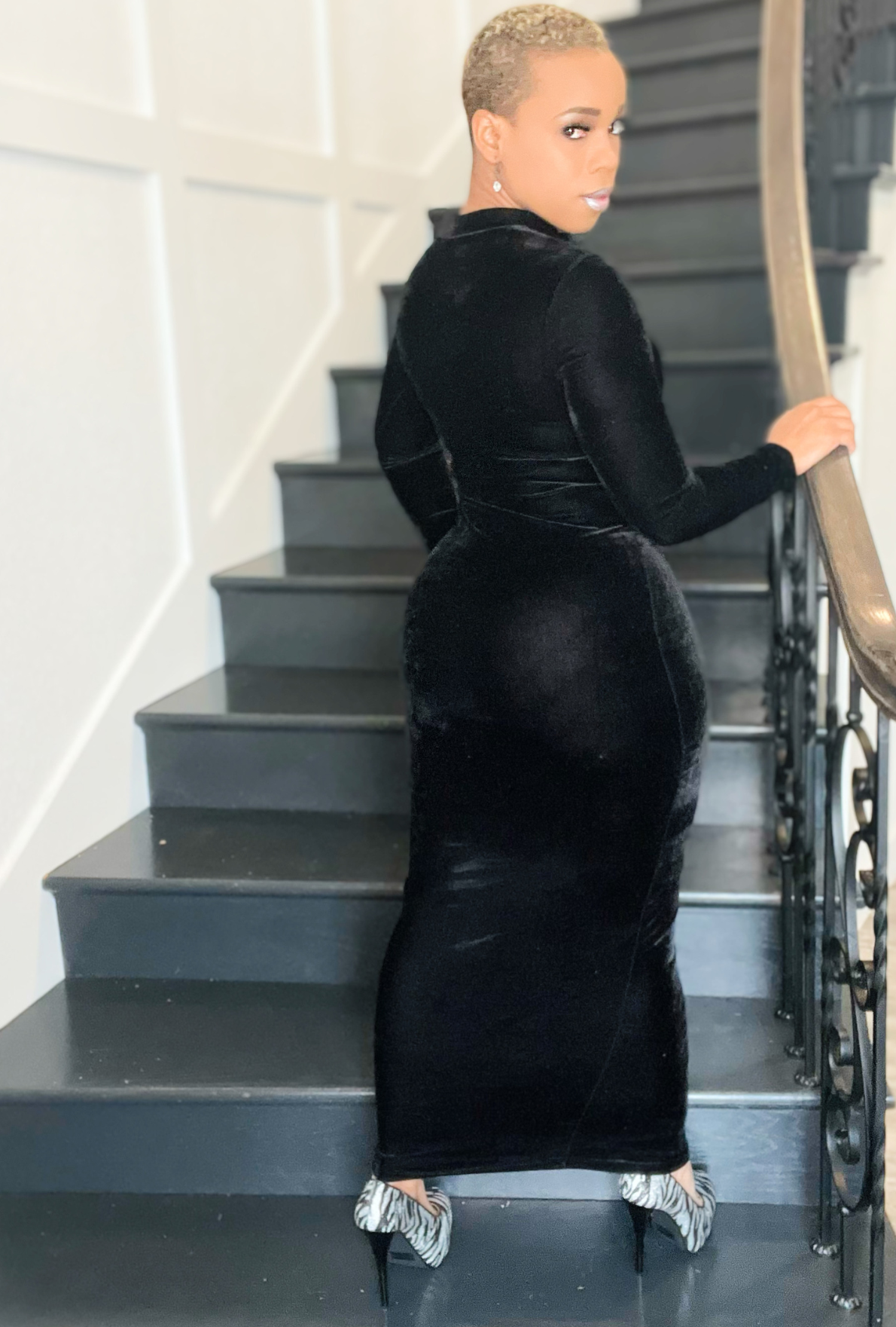 Lady Love Long Sleeve Black Maxi Dress
